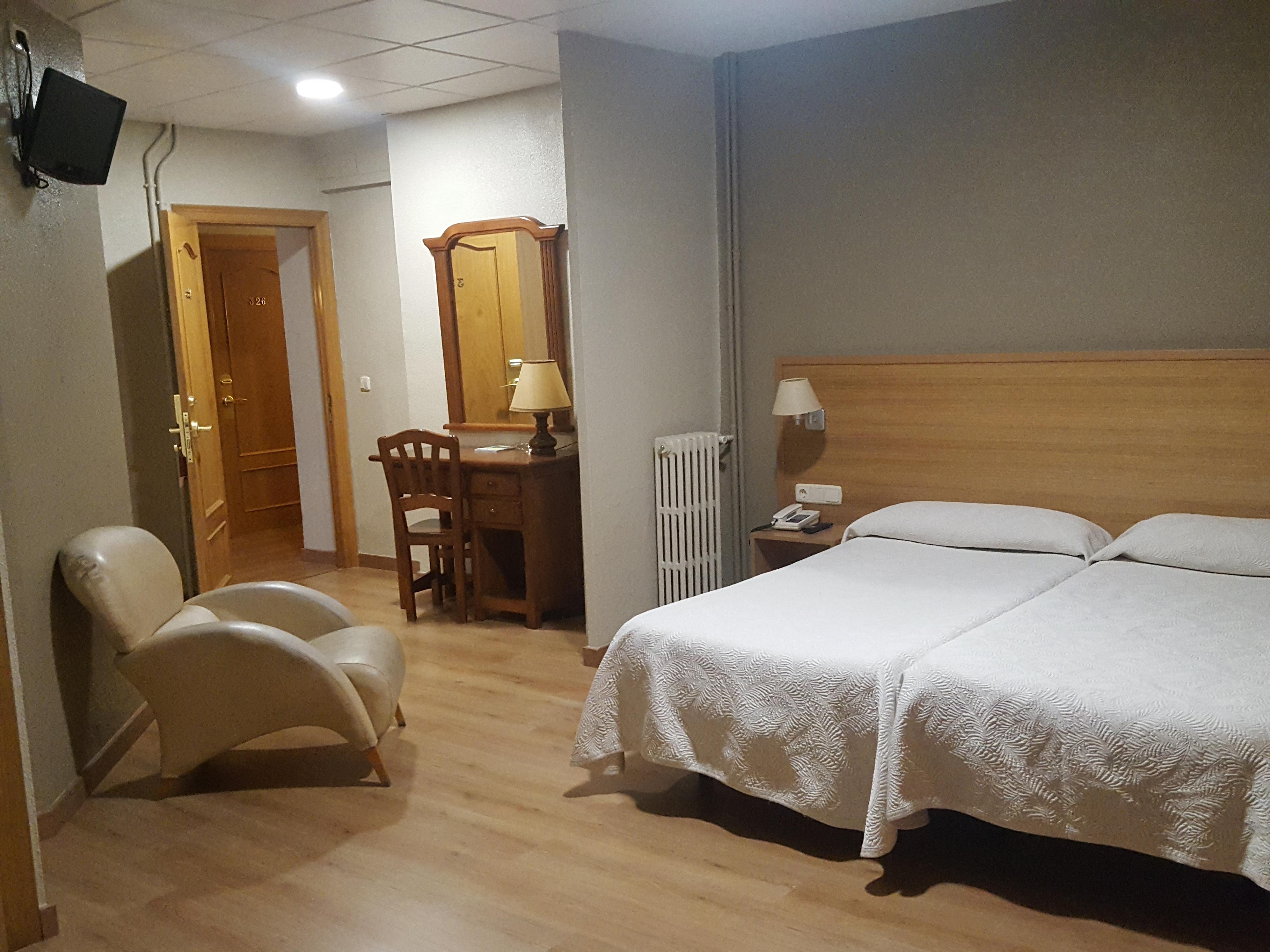 Hotel Bellavista Белвер де Серданя Екстериор снимка