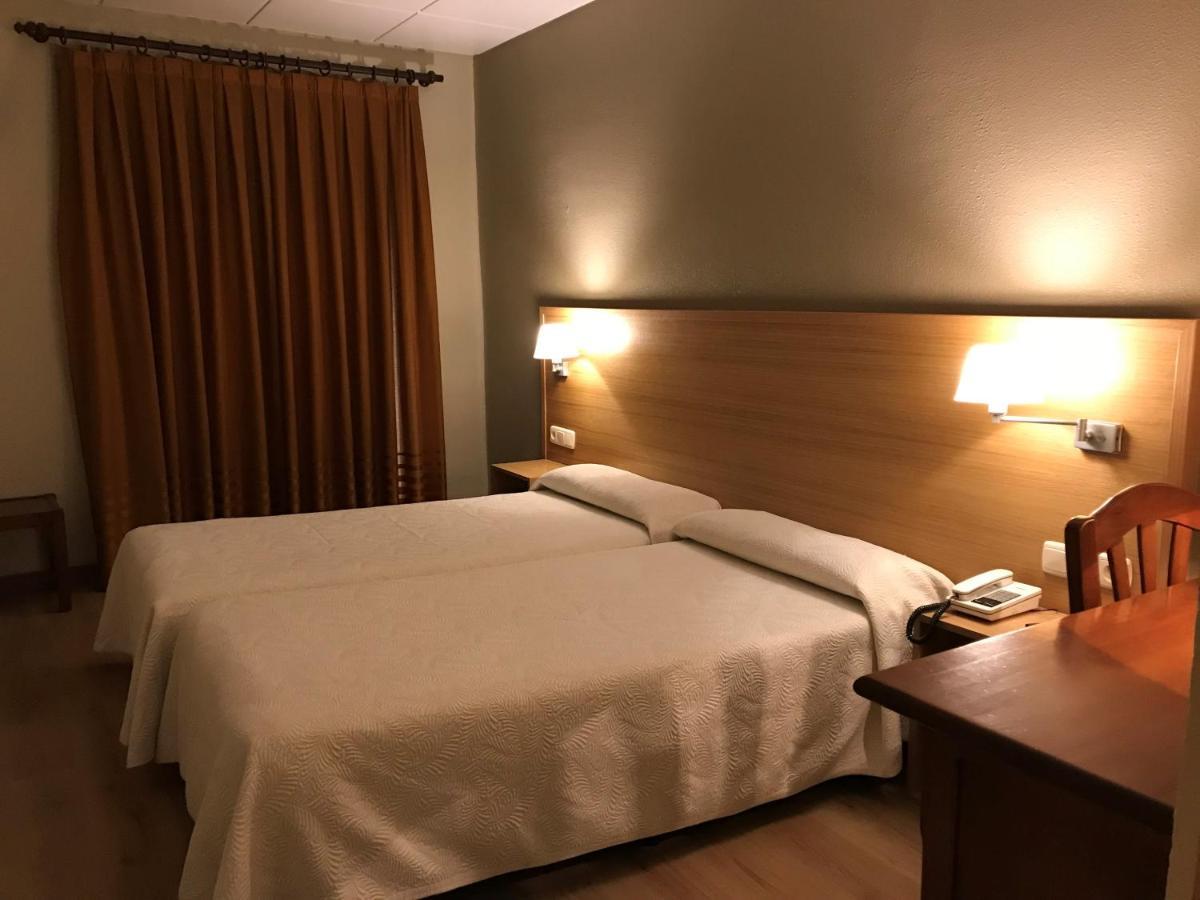 Hotel Bellavista Белвер де Серданя Екстериор снимка